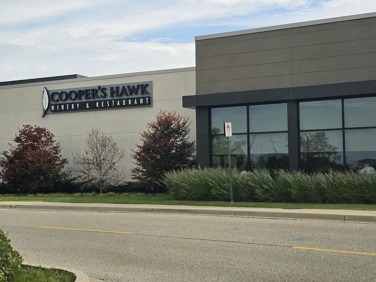 Cooper’S Hawk Winery & Restaurant